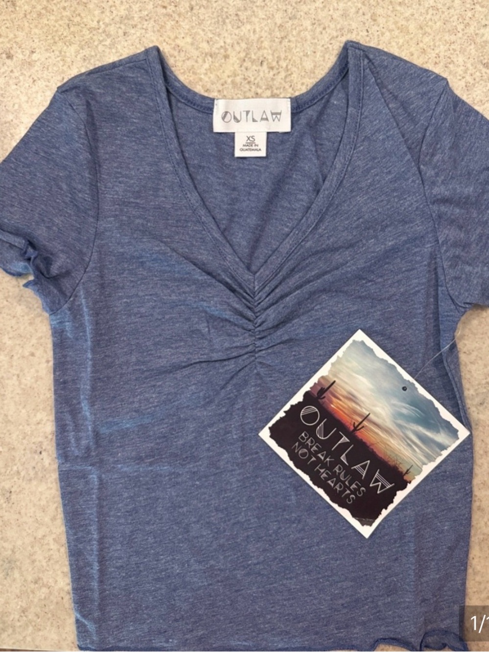 Outlaw Women's Heathered Blue V-Neck Ruched Short Sleeve Tee